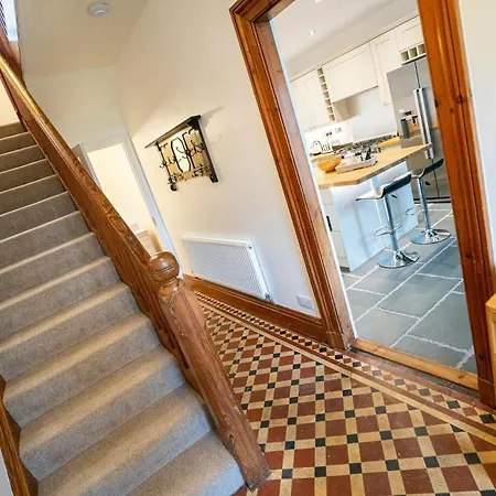 Yew Bank Holiday home